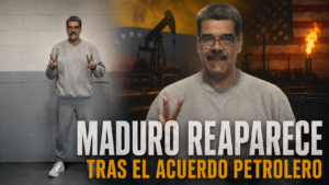 Nicolás Maduro vestido con ropa gris y haciendo la señal de victoria en una fotografía atribuida a una instalación penitenciaria federal de Nueva York.